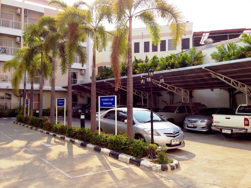 Baanbudsarin Apartment Sing Buri Zewnętrze zdjęcie